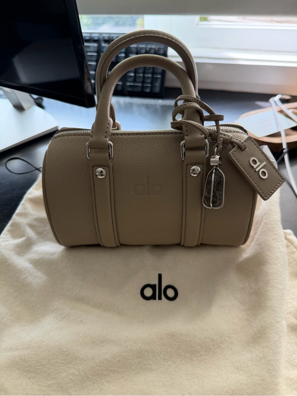 ALO Mini voyage bag in gravel leather brand new